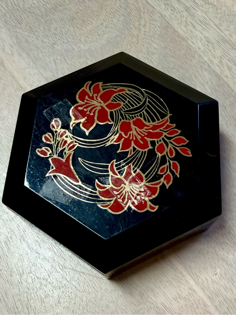 Vintage Avon China Fantasy
Collection Trinket Box 1982